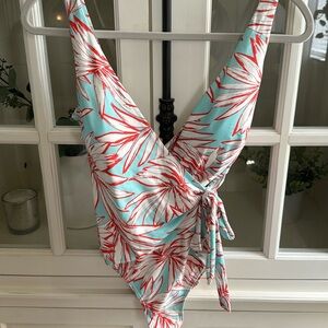 Vince Camuto Bathing suit
